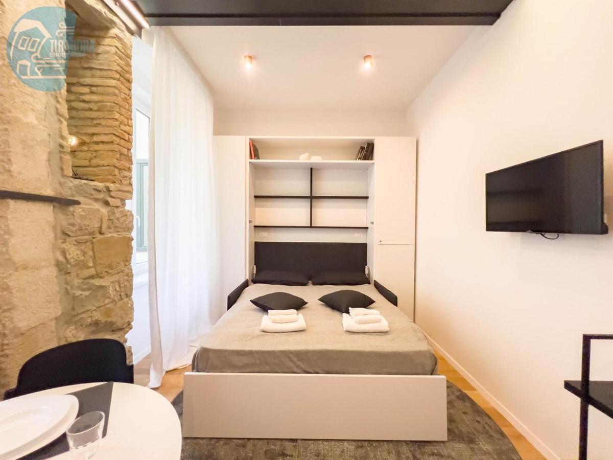Appartement Imbriani 2 Tirabora Short Rent à Trieste Extérieur photo